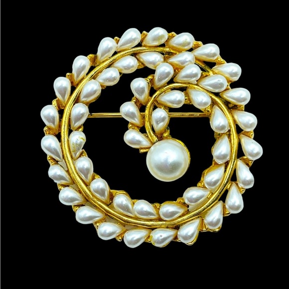 Arthur Pepper Gold and Pearl Brooch - Picture 1 of 8